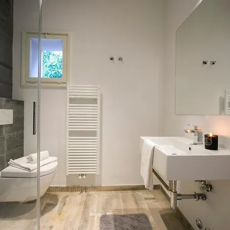 Sleeps 12 Brienno
