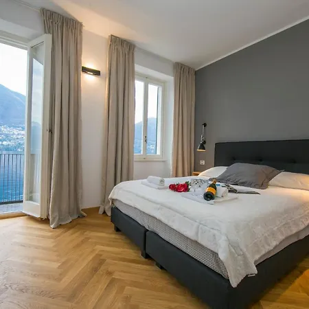 Sleeps 12 *