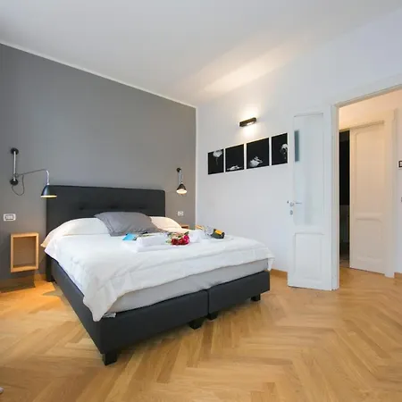 וילה Sleeps 12 *