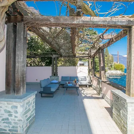 Sleeps 12 Brienno